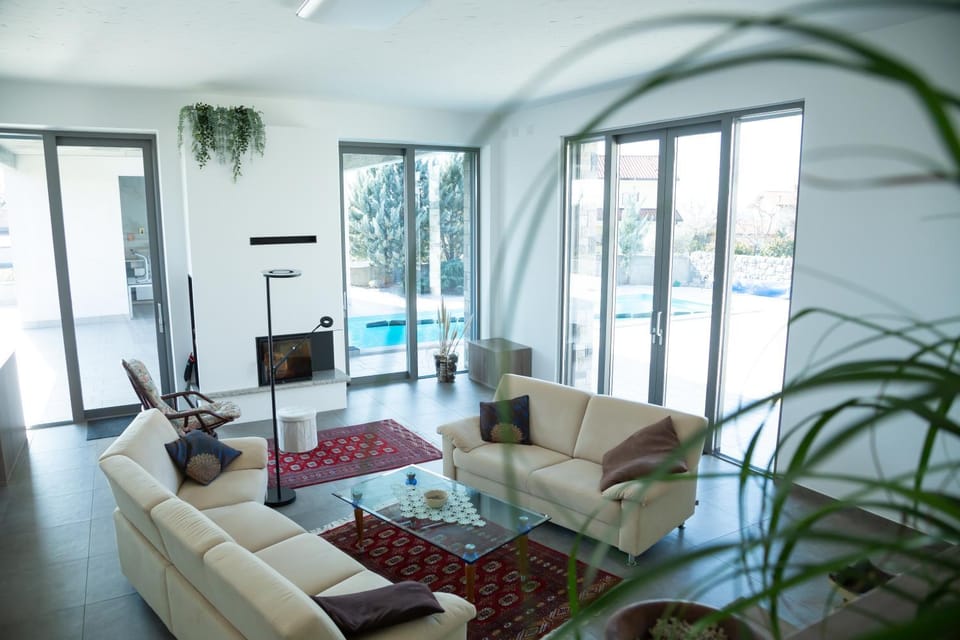 Villa Lavanda in Kriz Sezana with private swimpool House in Slovenia