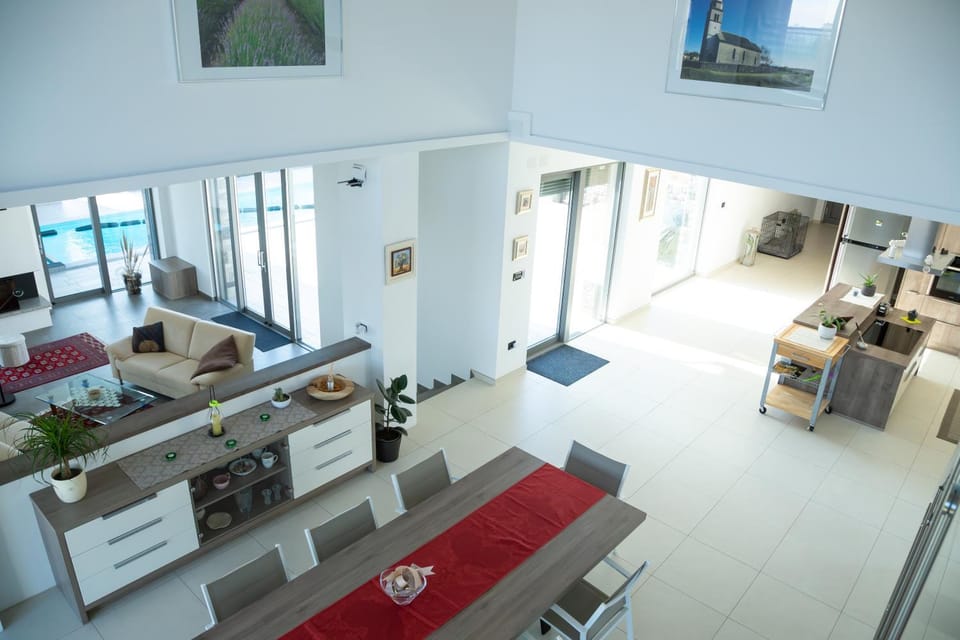 Villa Lavanda in Kriz Sezana with private swimpool House in Slovenia