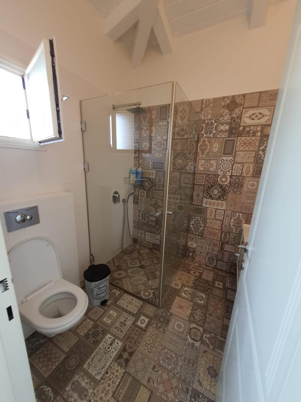 היחידה ליד הנחל עם הנוף לחרמון Apartment in North District