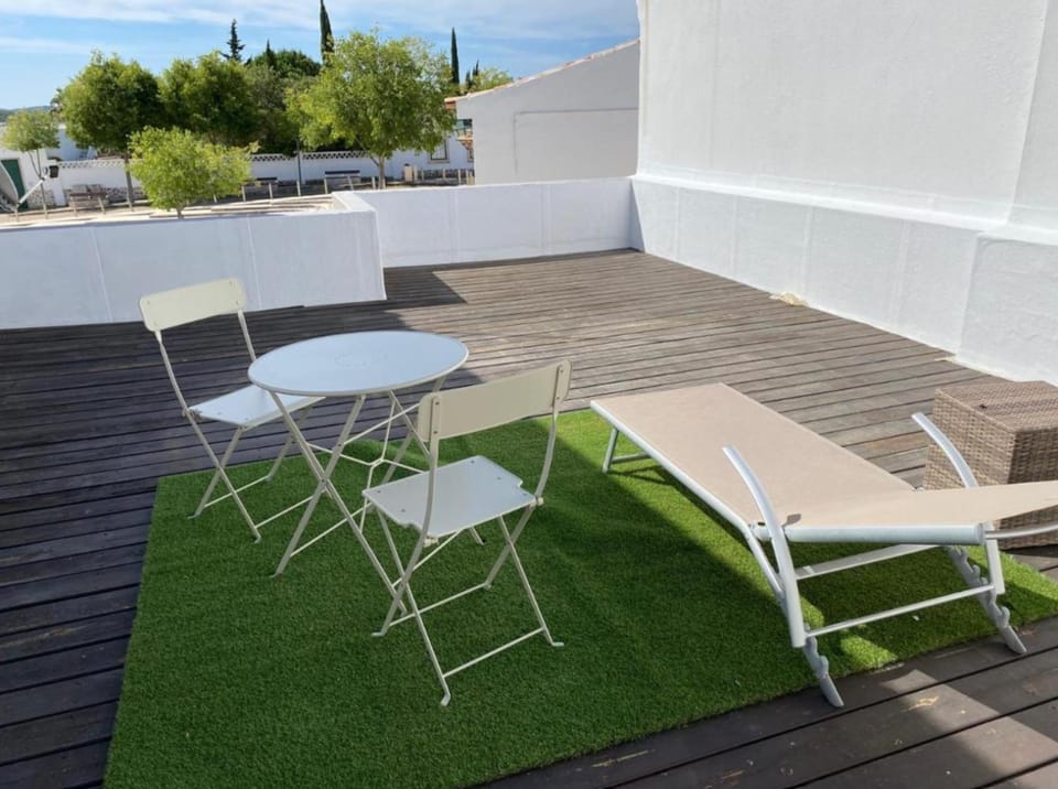 Balcony/Terrace, City view