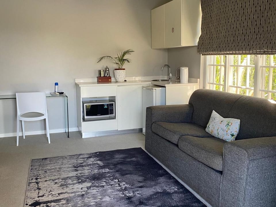 Living room, Seating area, Bedroom