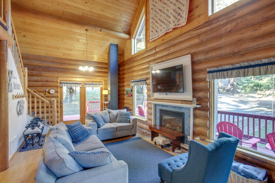 'The InnLet' - Comfy Cabin By Conkling Marina Cabin in Kootenai County