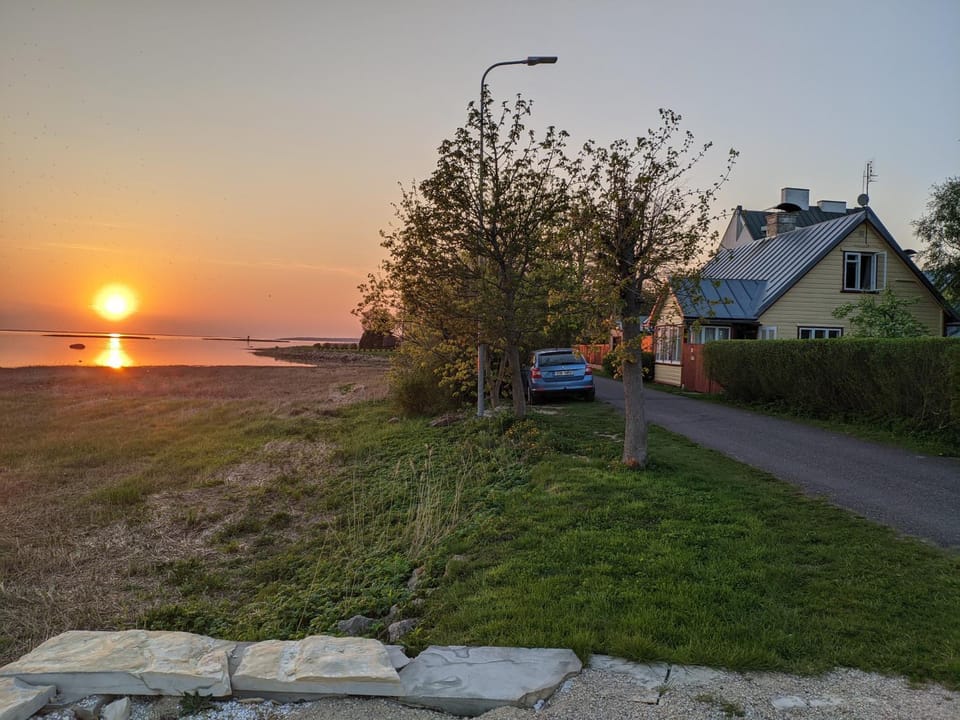 Sea view, Street view, Sunset, Parking