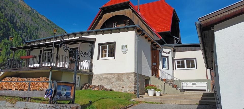 Ankogel Lofts Mallnitz Apartment in Carinthia, Austria