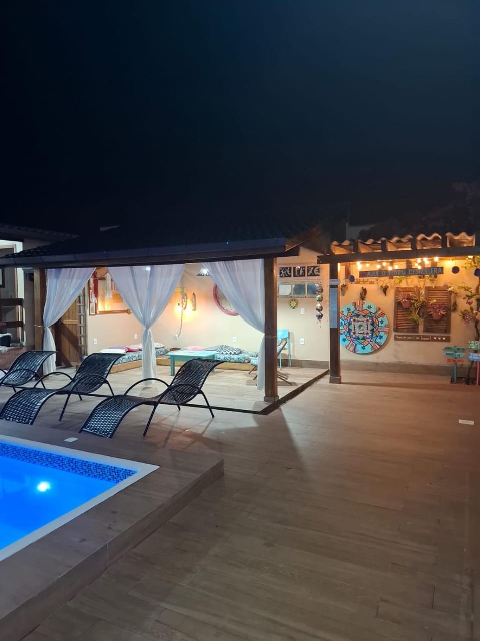 Night, Swimming pool, sunbed