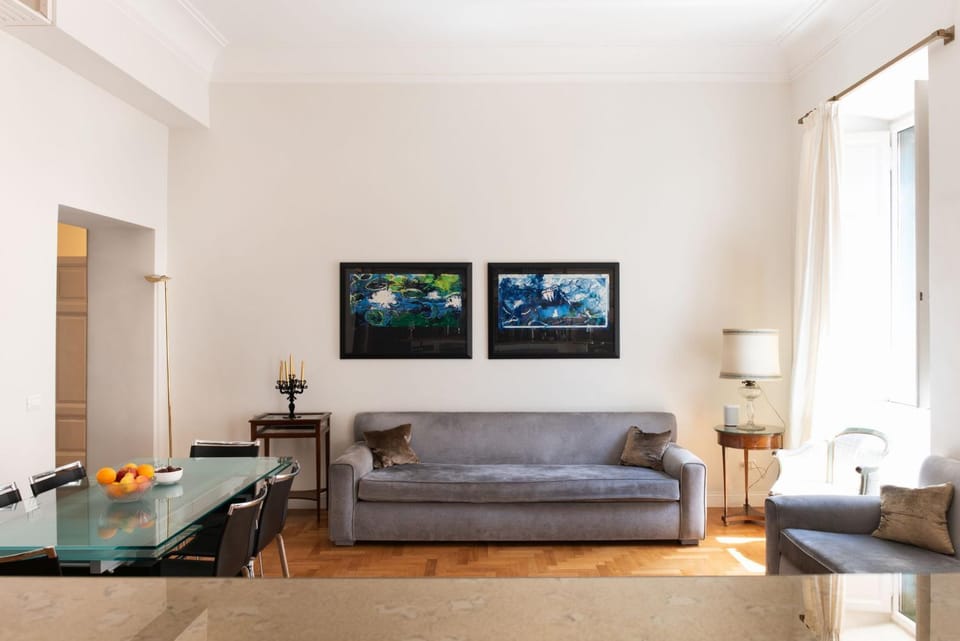 Communal lounge/ TV room, Living room