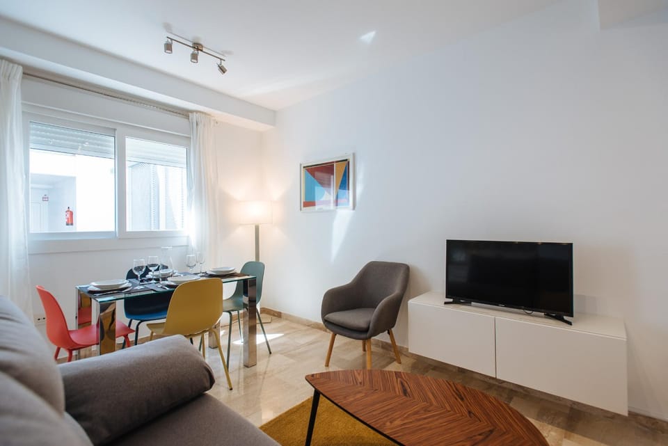 TV and multimedia, Living room, Dining area