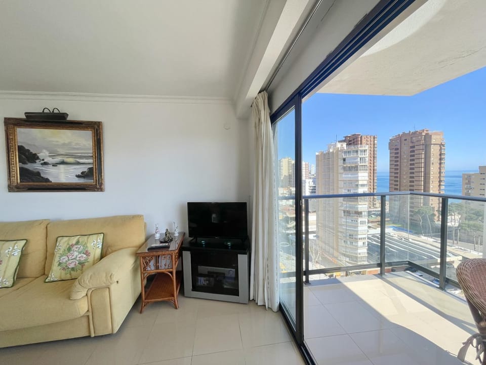 Front al Mar Levante Beach Apartment in Benidorm