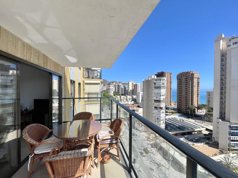 Front al Mar Levante Beach Apartment in Benidorm