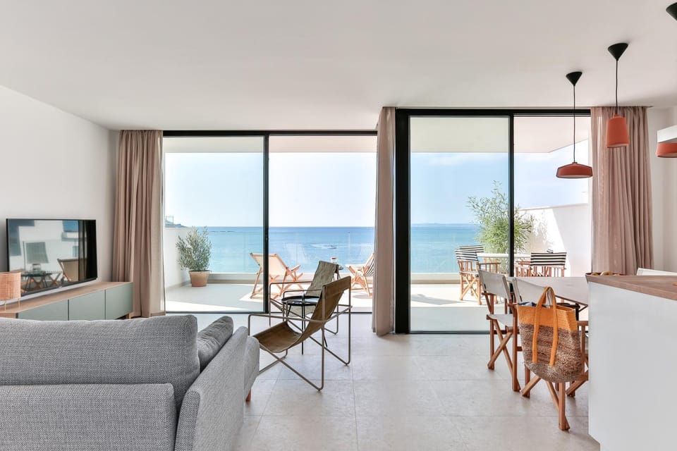 Balcony/Terrace, Lounge or bar, Sea view