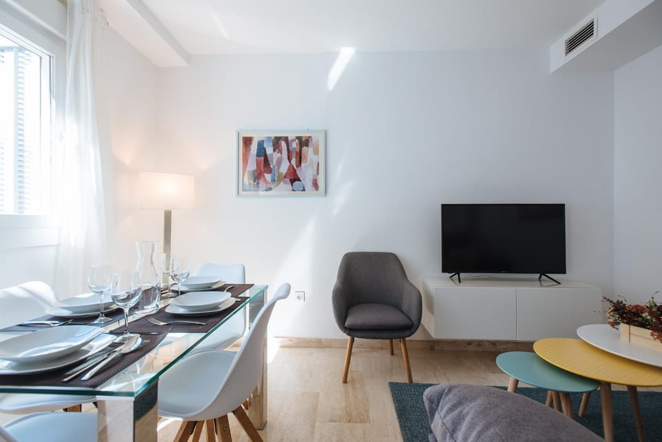 TV and multimedia, Living room, Dining area