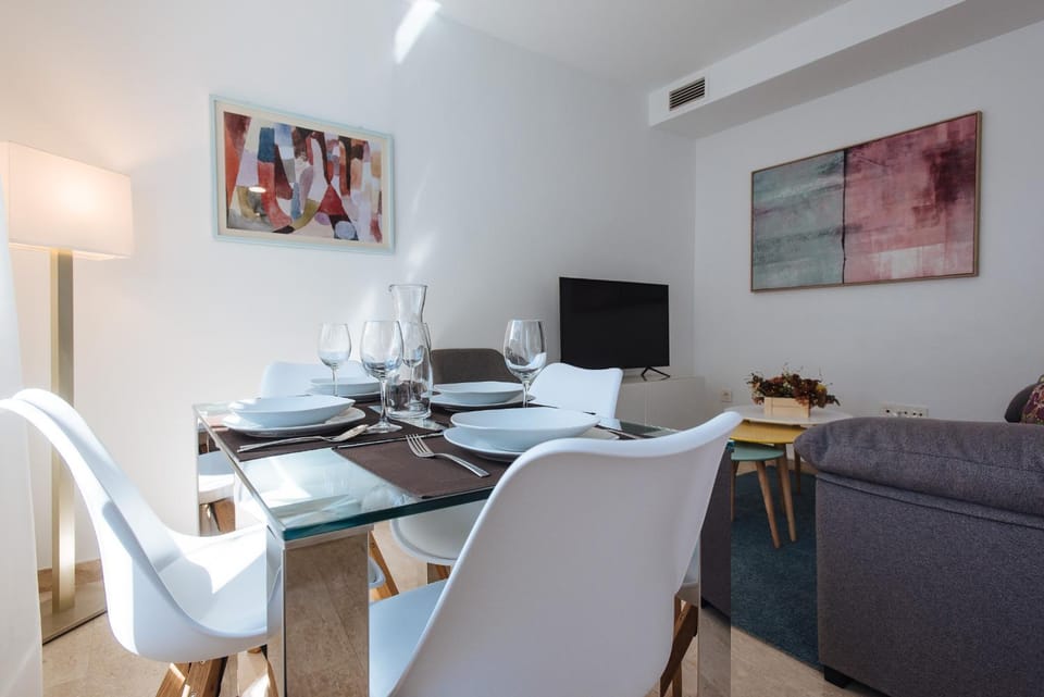 TV and multimedia, Living room, Dining area