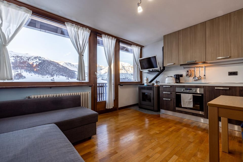 Solis Apartments - AlpineEscape Apartment in Canton of Grisons
