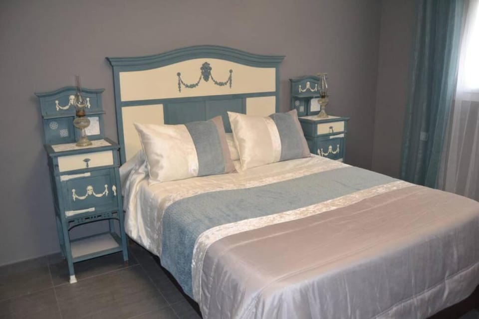 Apartamentos NayDa Gran casa con piscina House in Mérida