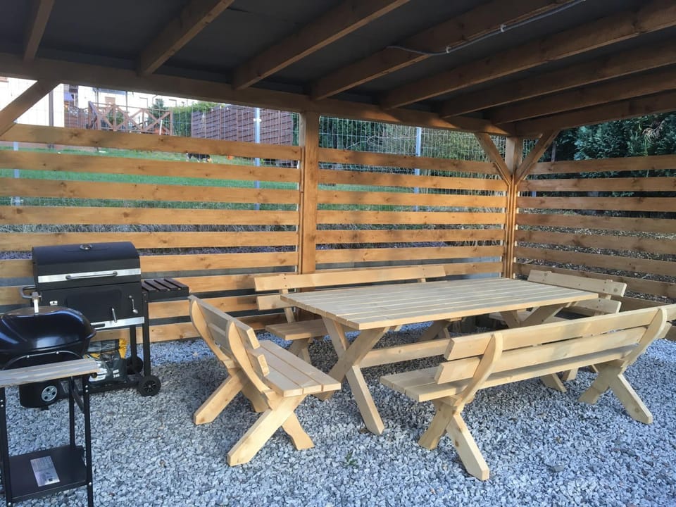 BBQ facilities, BBQ facilities, Garden
