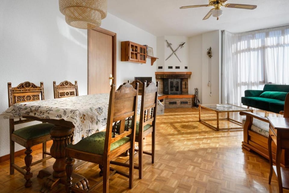 Alojamiento Turístico Calle Mayor Jaca Apartment in Jaca