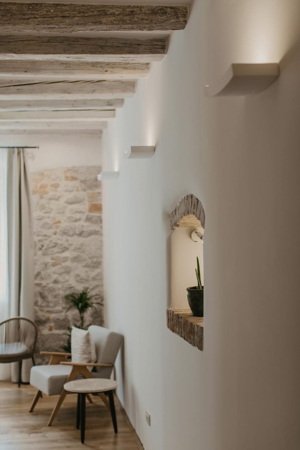 Decorative detail, Seating area