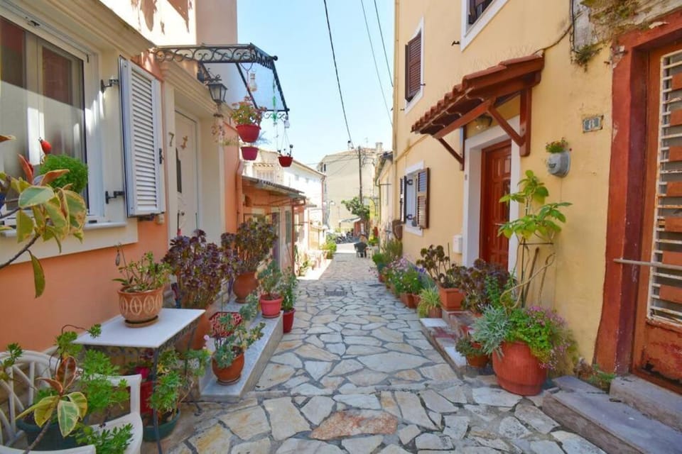 Zia Maria's House next to Corfu port Apartment in Corfu