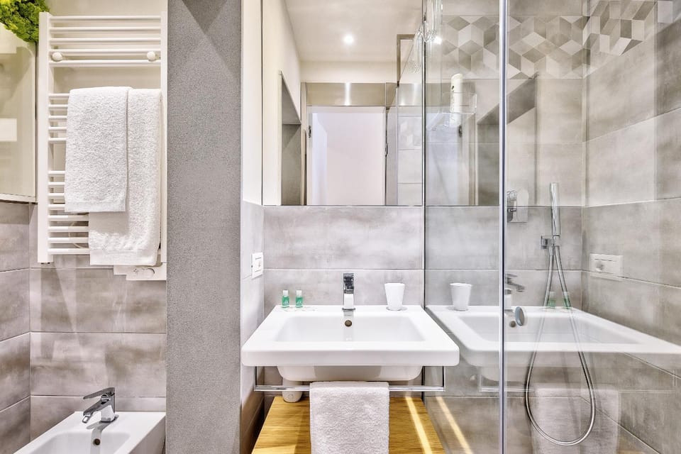 Shower, Bathroom