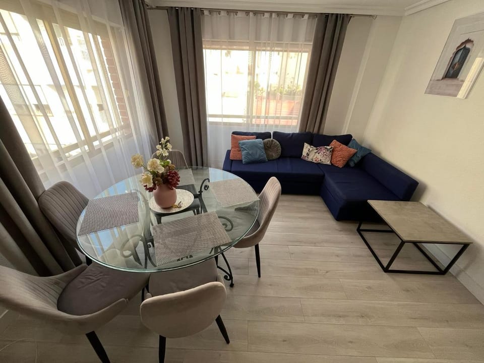 MARTINEZ DE VELASCO Apartment in Alicante