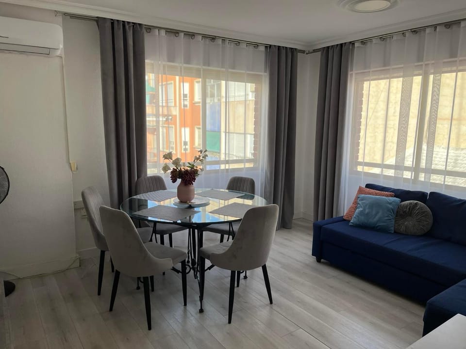MARTINEZ DE VELASCO Apartment in Alicante