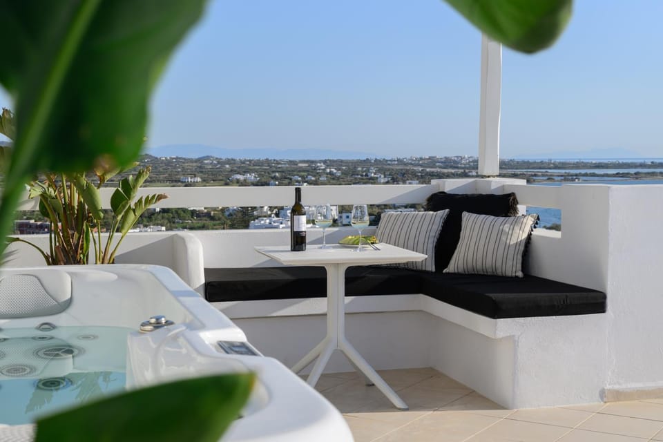Day, View (from property/room), Balcony/Terrace, Living room