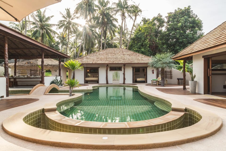 Property building, Swimming pool
