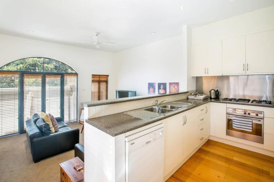 Stunning City Townhouse House in Geelong
