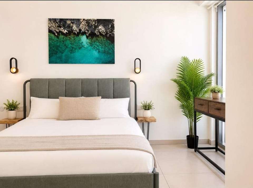 Sarona Summit - Luxury & Spacious 3BD with parking & Balcony Apartment in Tel Aviv-Yafo
