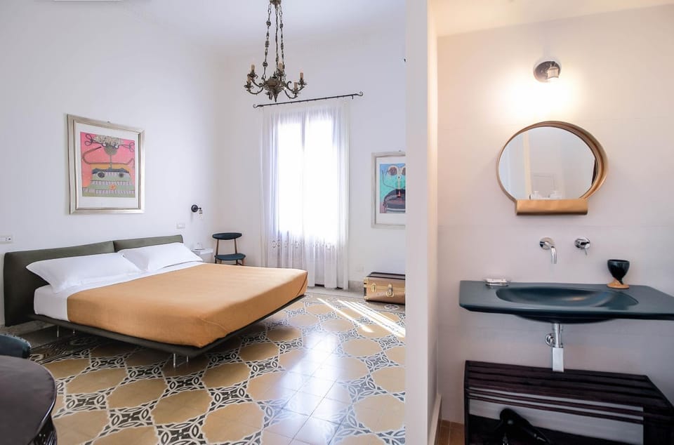 Bed, Photo of the whole room