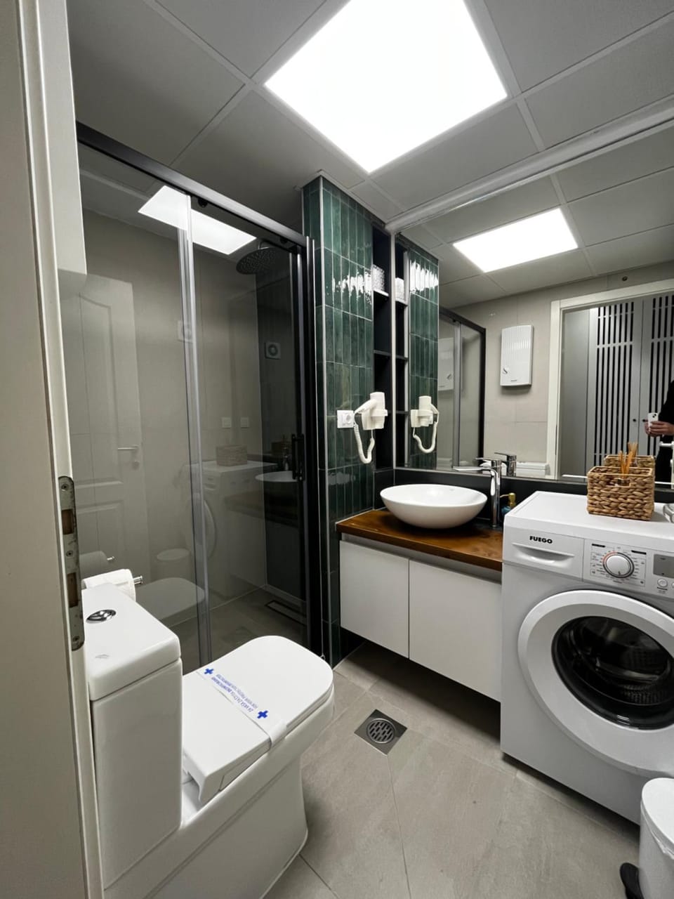 Shower, Bathroom, washing machine