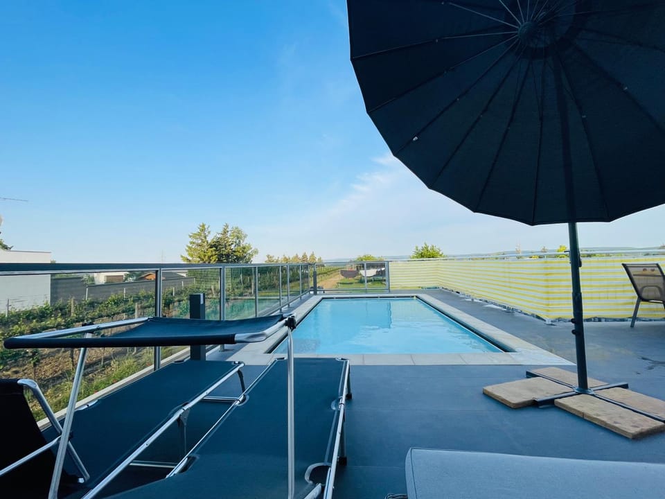 Pool view, Swimming pool, sunbed