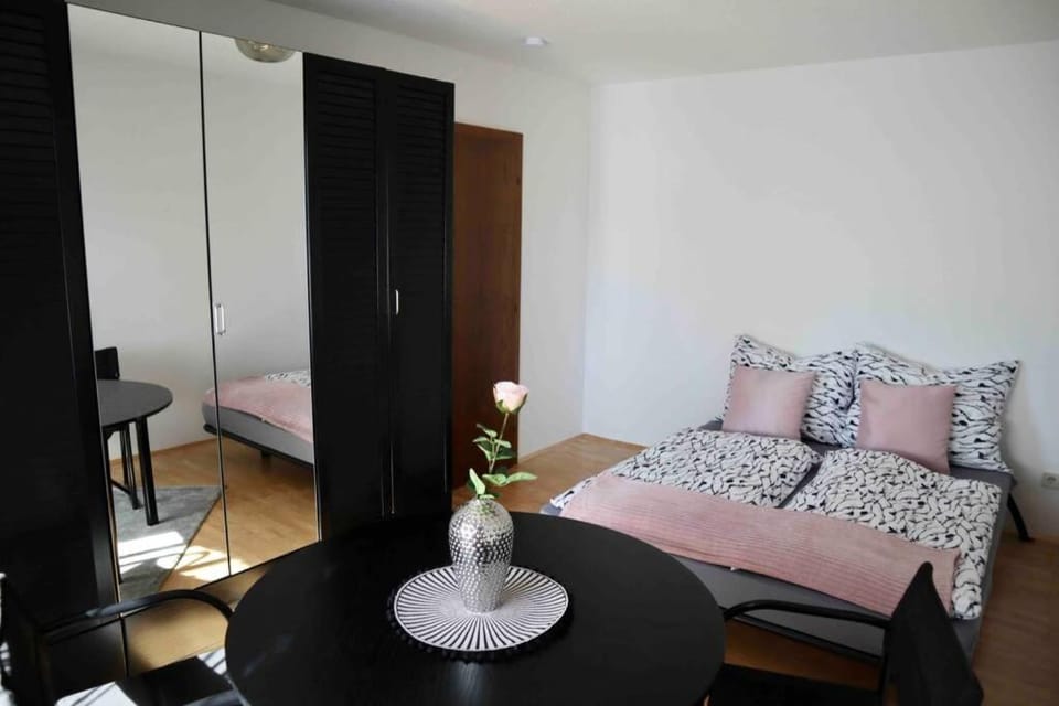 Art Apartment l Zentral & SeeNah Apartment in Carinthia, Austria
