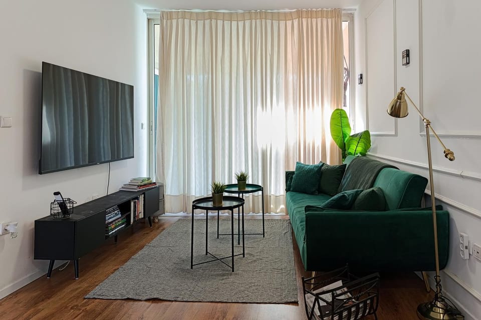 Communal lounge/ TV room, Evening entertainment