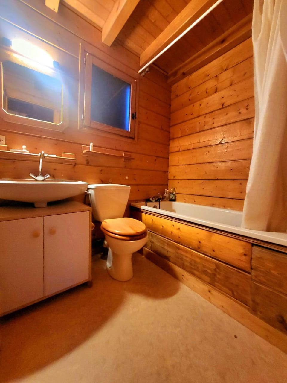 Maison de bois finlandaise au pied des pistes Chalet in Bolquère