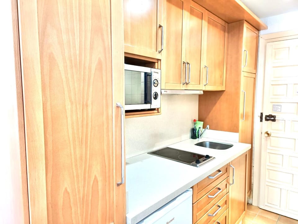 APARTAMENTO TORRESOL NSFD studio TORRECILLA, NERJA -studio Apartment in Nerja
