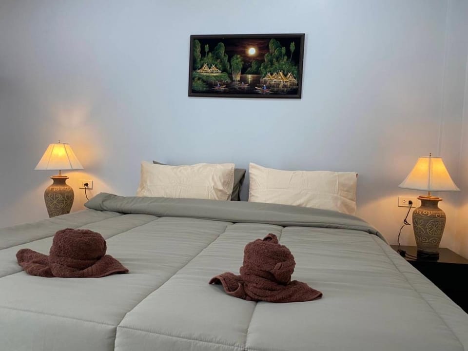 MONDEE House @The Airport Bed and Breakfast in Mai Khao