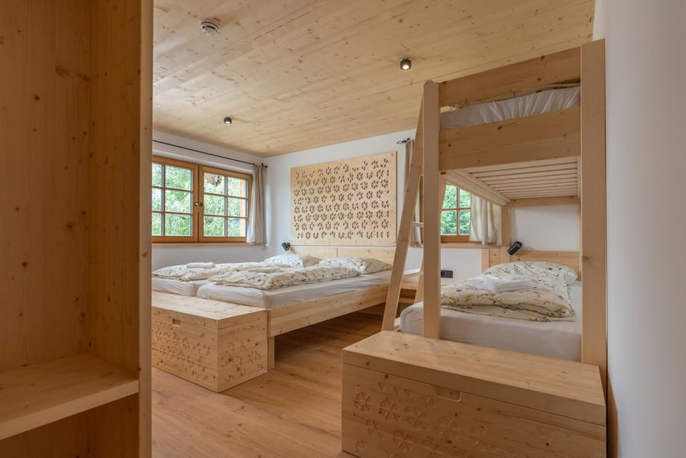 bunk bed