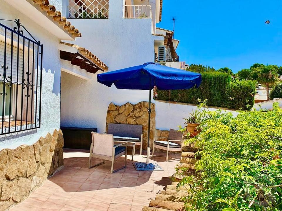 Property building, Balcony/Terrace, Balcony/Terrace