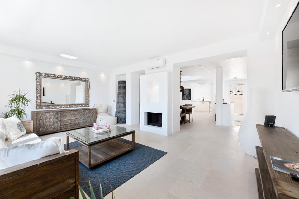 Property building, Living room