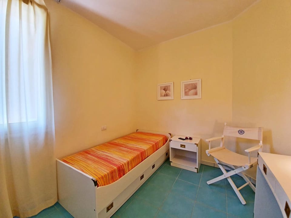 Property building, Living room, Bedroom