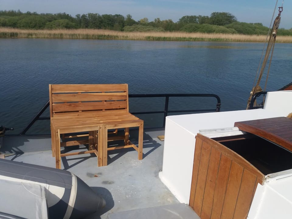 Woontjalk Bûten Ferwachting Chalet in Friesland, Netherlands