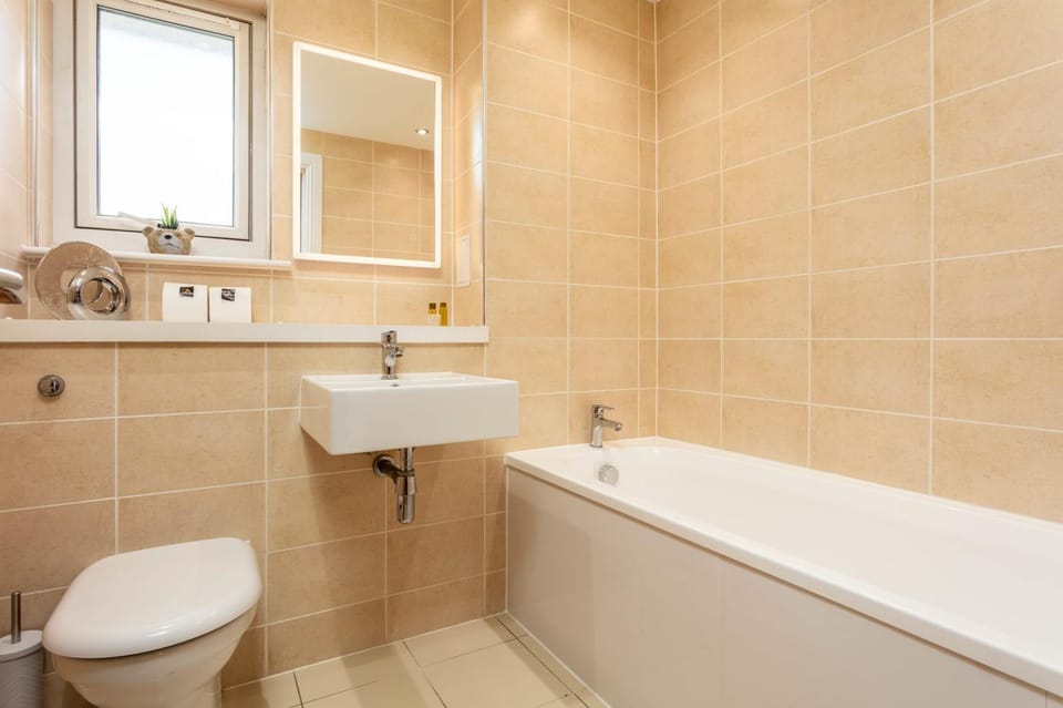 Toilet, Bath