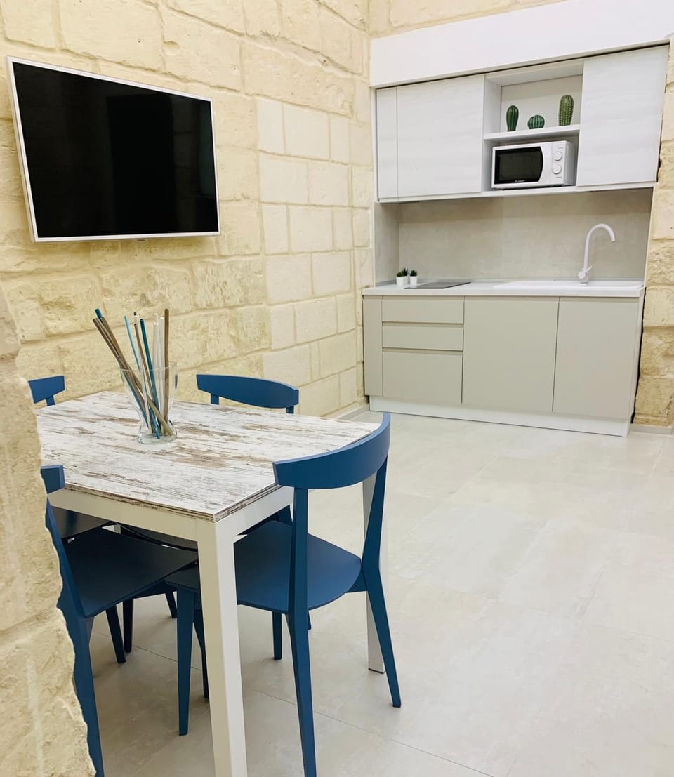 CASA LOCA Intera casa a due passi da Porta San Biagio House in Lecce