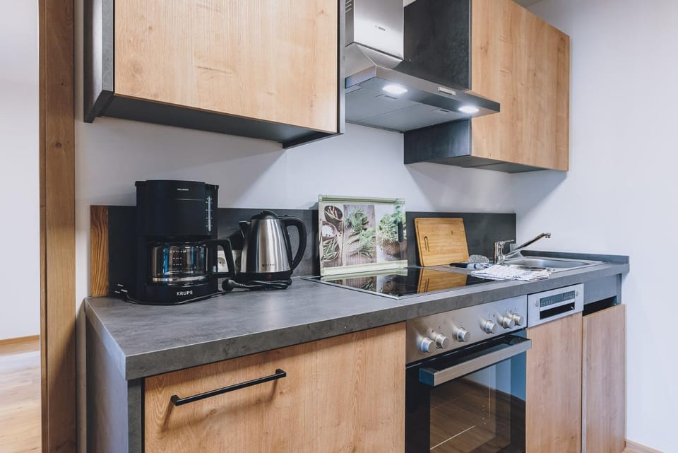 Coffee/tea facilities, Communal kitchen