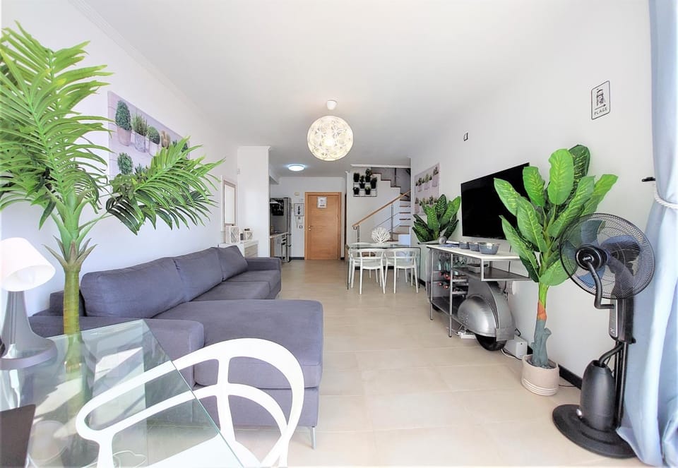 TV and multimedia, Living room, Sea view
