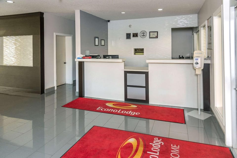 Lobby or reception, On site