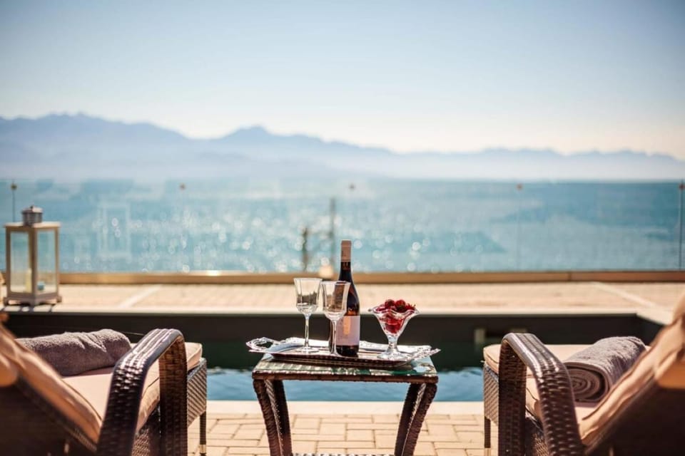 View (from property/room), Pool view, Swimming pool