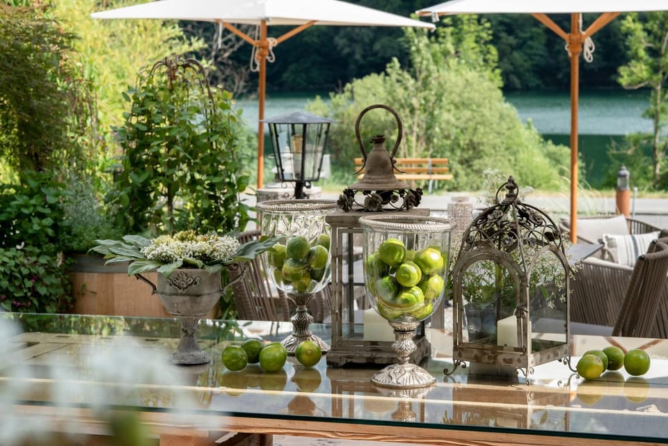 Restaurant/places to eat, Garden