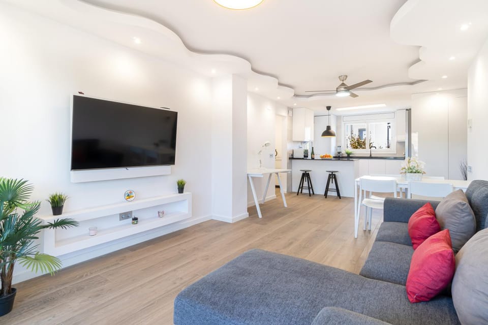 TV and multimedia, Living room, fireplace